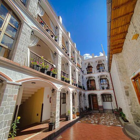 Отель Golden Rest Латакунга Экстерьер фото