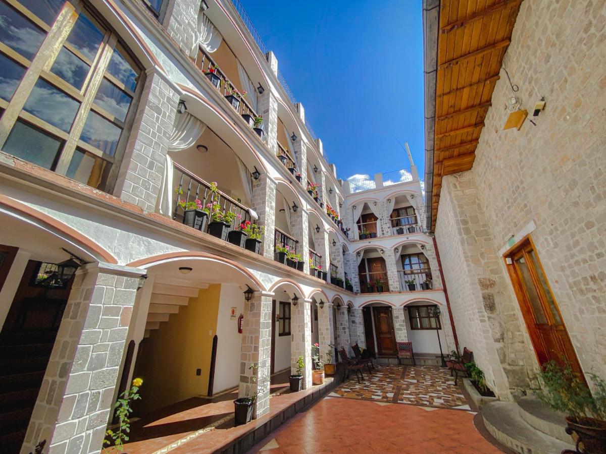 Отель Golden Rest Латакунга Экстерьер фото