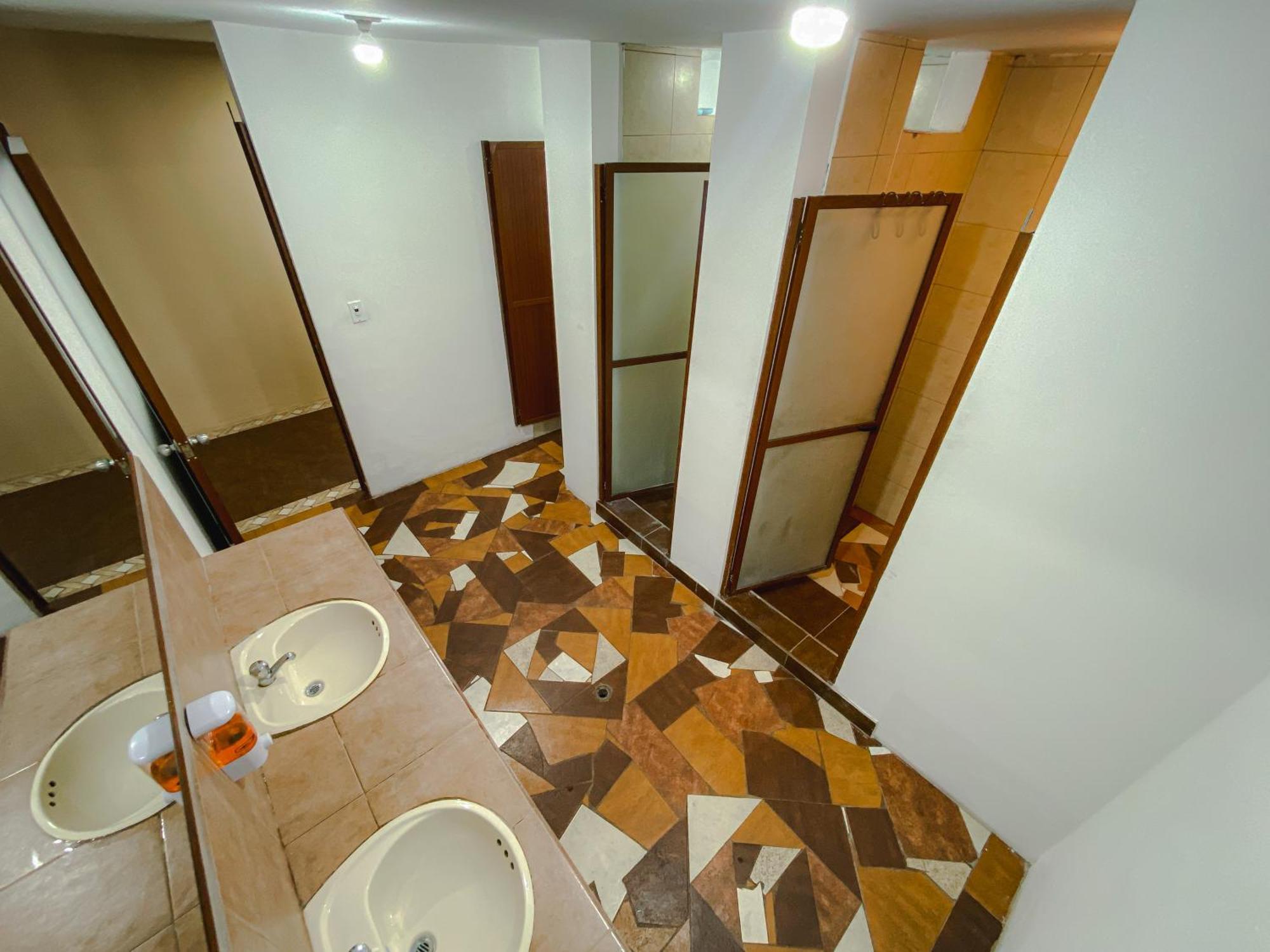 Отель Golden Rest Латакунга Экстерьер фото