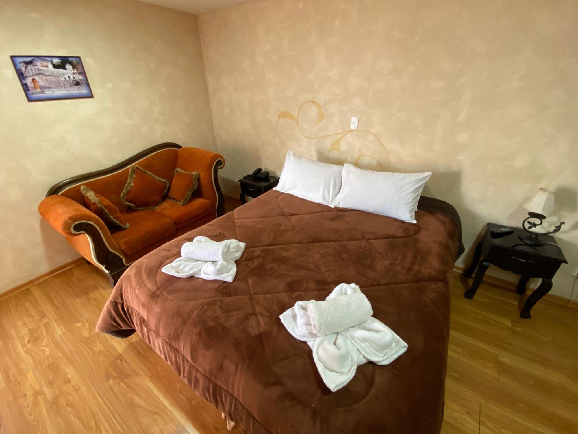 Отель Golden Rest Латакунга Экстерьер фото