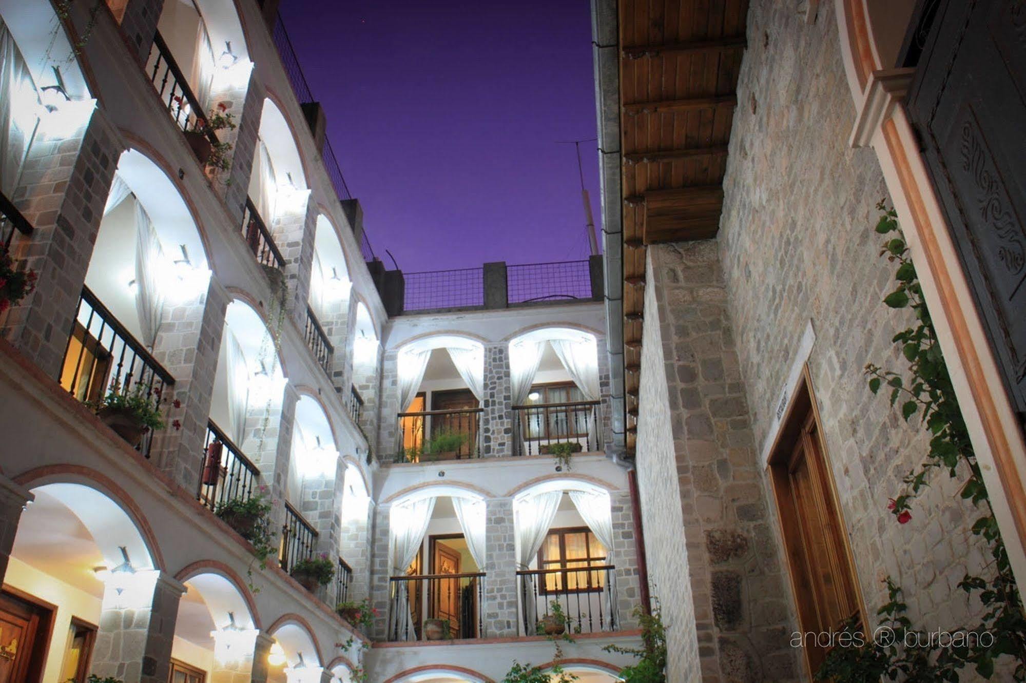 Отель Golden Rest Латакунга Экстерьер фото